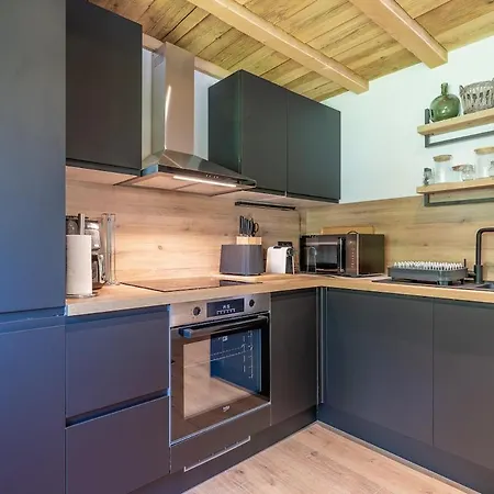 Comfortable, Spacious And Bright In Smooth Check-in & Private Parking Apartment Vallorcine